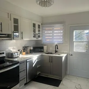 Apartment Fully Renovated With Free Parking