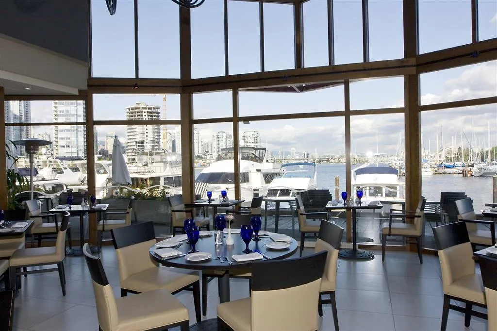 Granville Island Hotel Vancouver 3*,  Canada